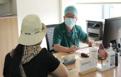 因為這件事，醫(yī)生口袋竟然被患者撕碎了.....