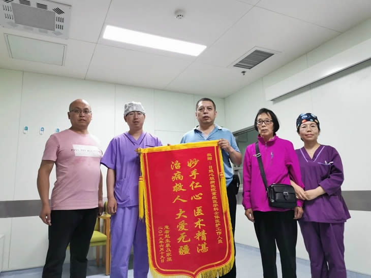 生死一線，日照人的這些舉動(dòng)讓新疆人淚目……