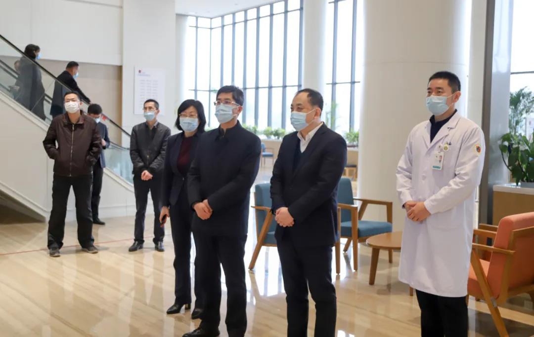 市醫(yī)保局來我院調研指導工作